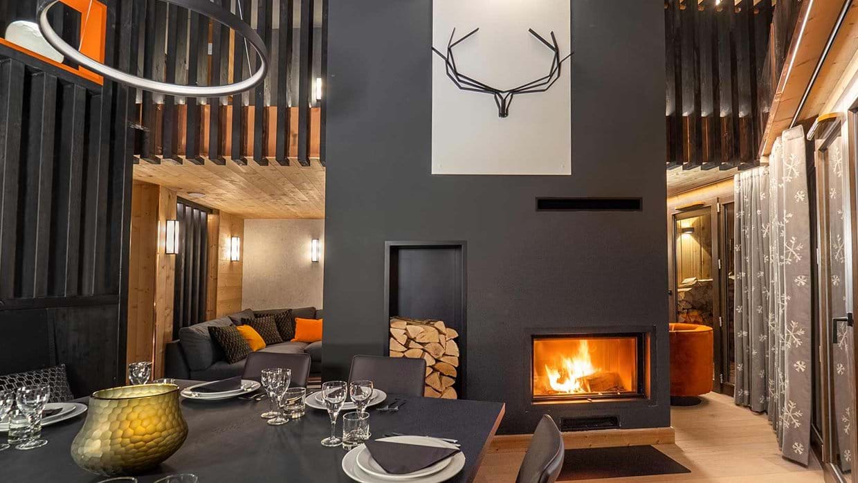chalet_kobuk_avoriaz_france_luxury_ski_dining_area_2.jpg