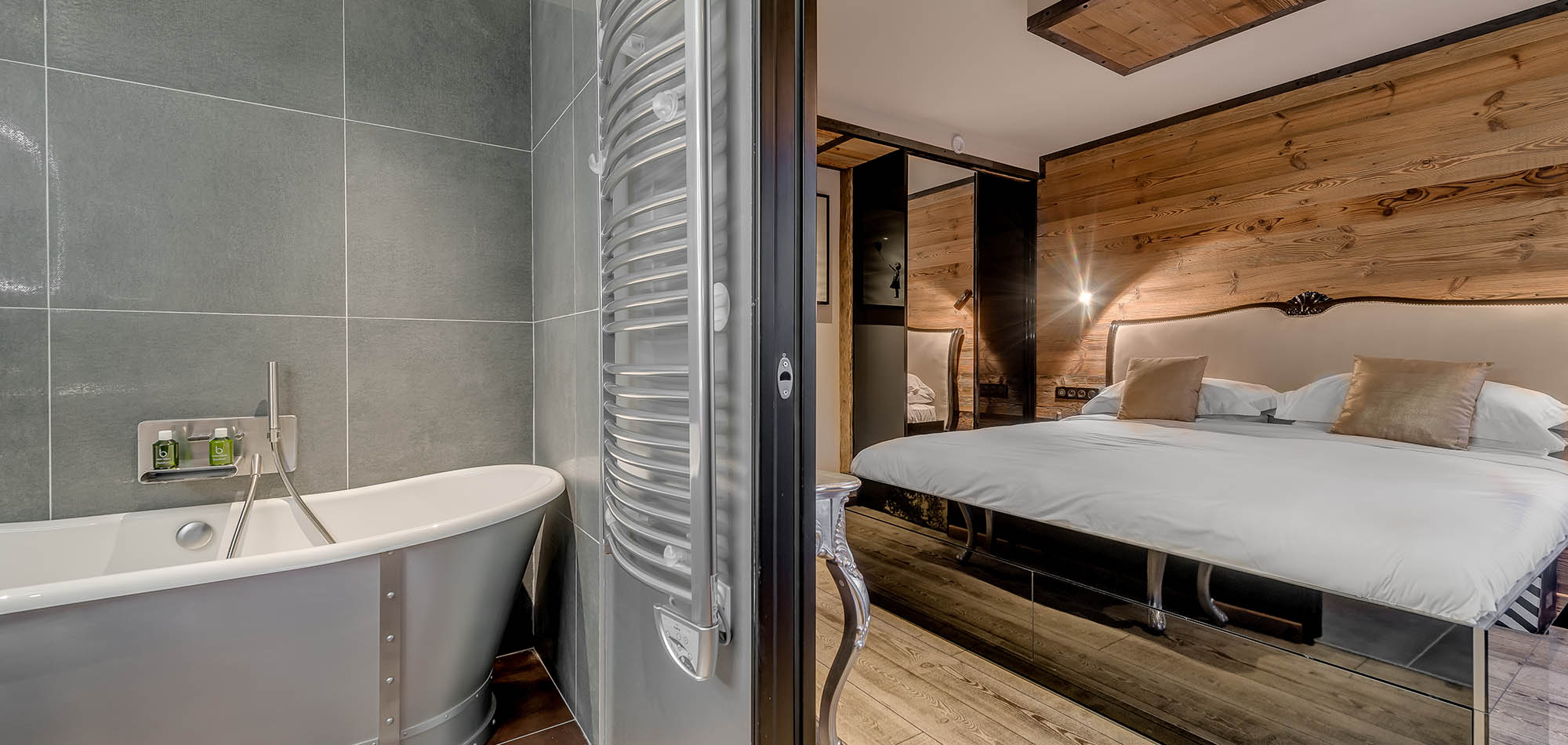 luxury_ski_chalet_banksy_black_diamond_tignes_oxford_ski_bathroom14.jpg