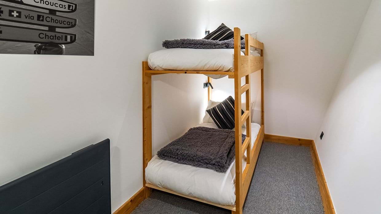 chalet_beluga_avoriaz_luxury_ski_chalet_oxford_ski_bunk_room_2.jpg