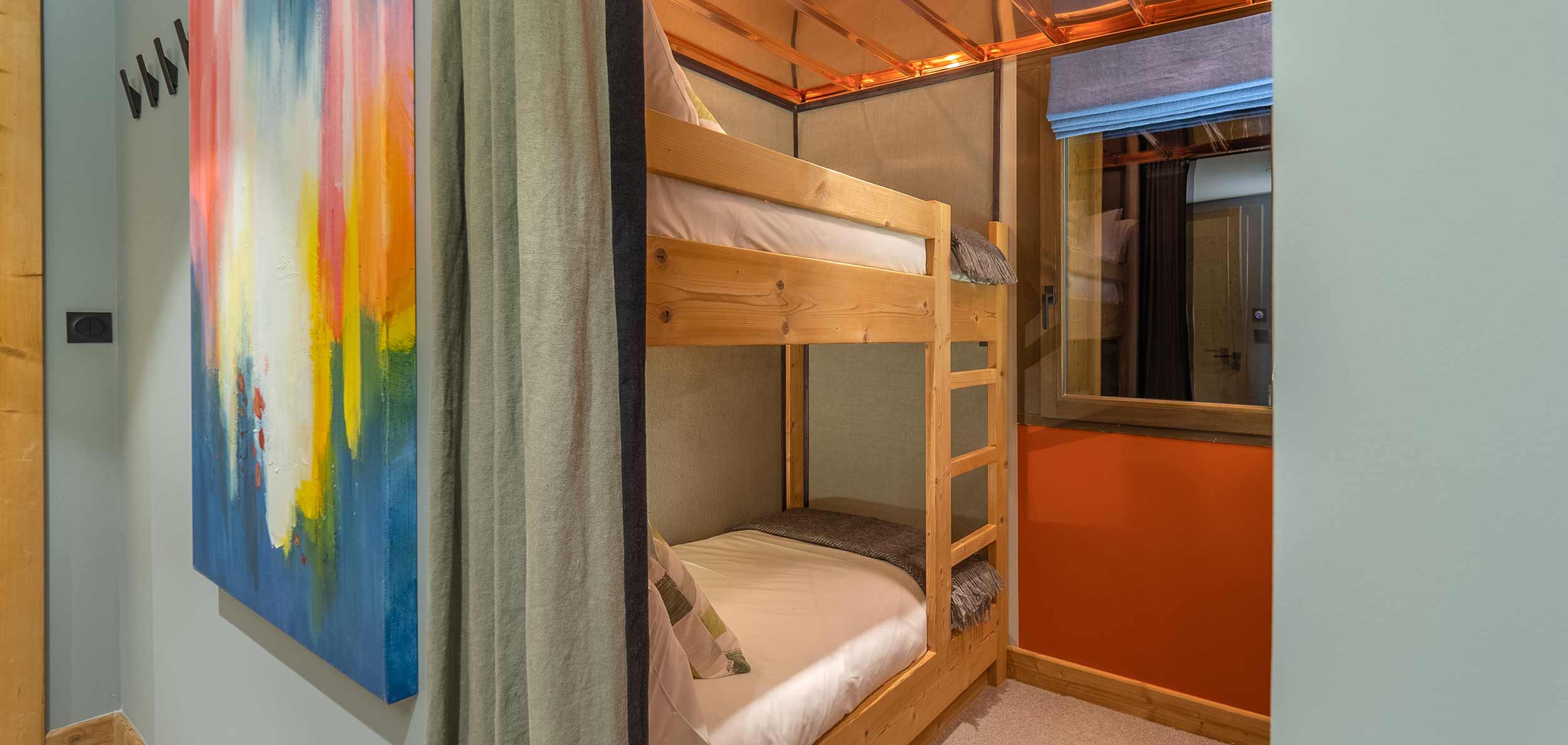 luxury_chalet_kakisa_avoriaz__bunk_room.jpg