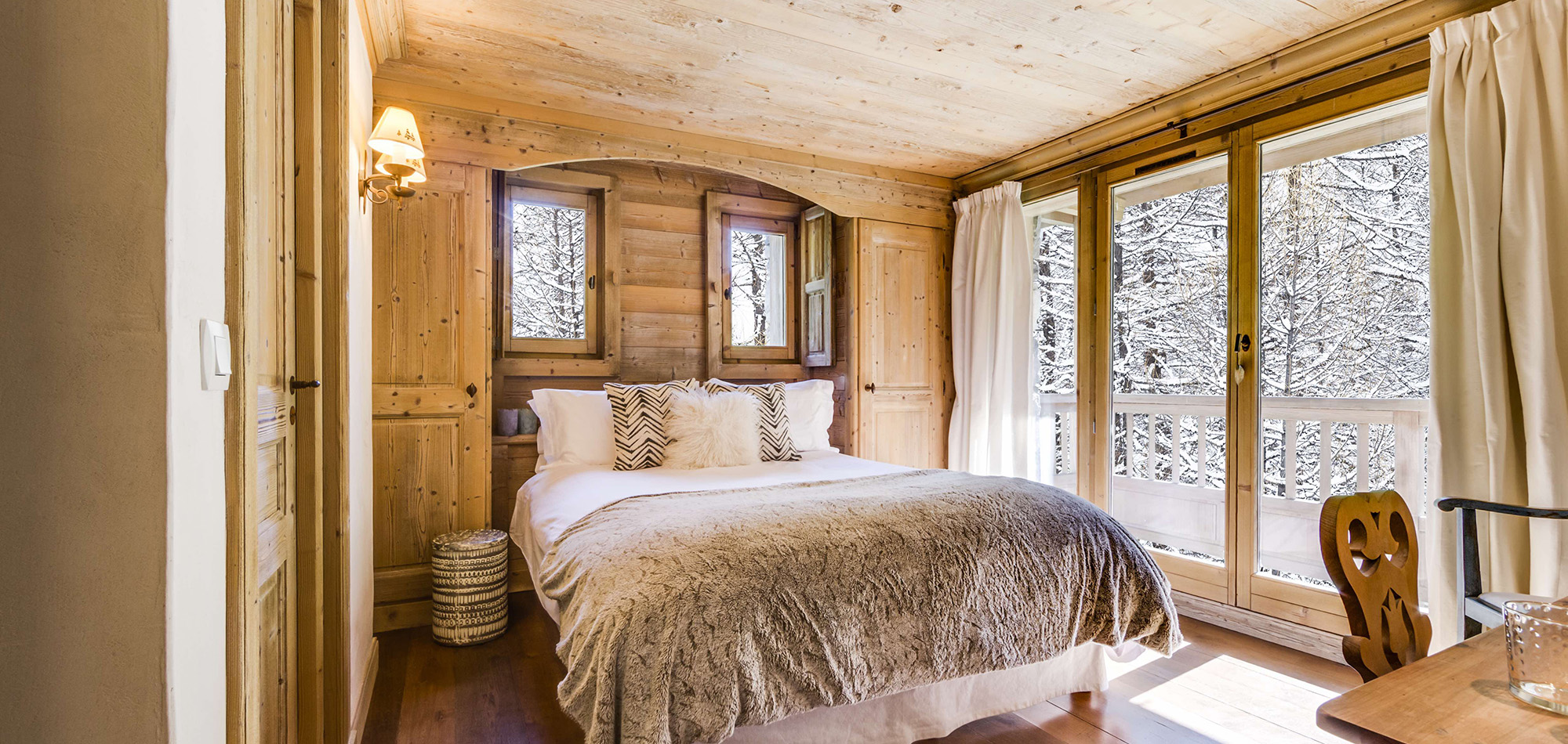 chalet_grand_tetras_val_disere_oxford_ski_bedroom.jpg