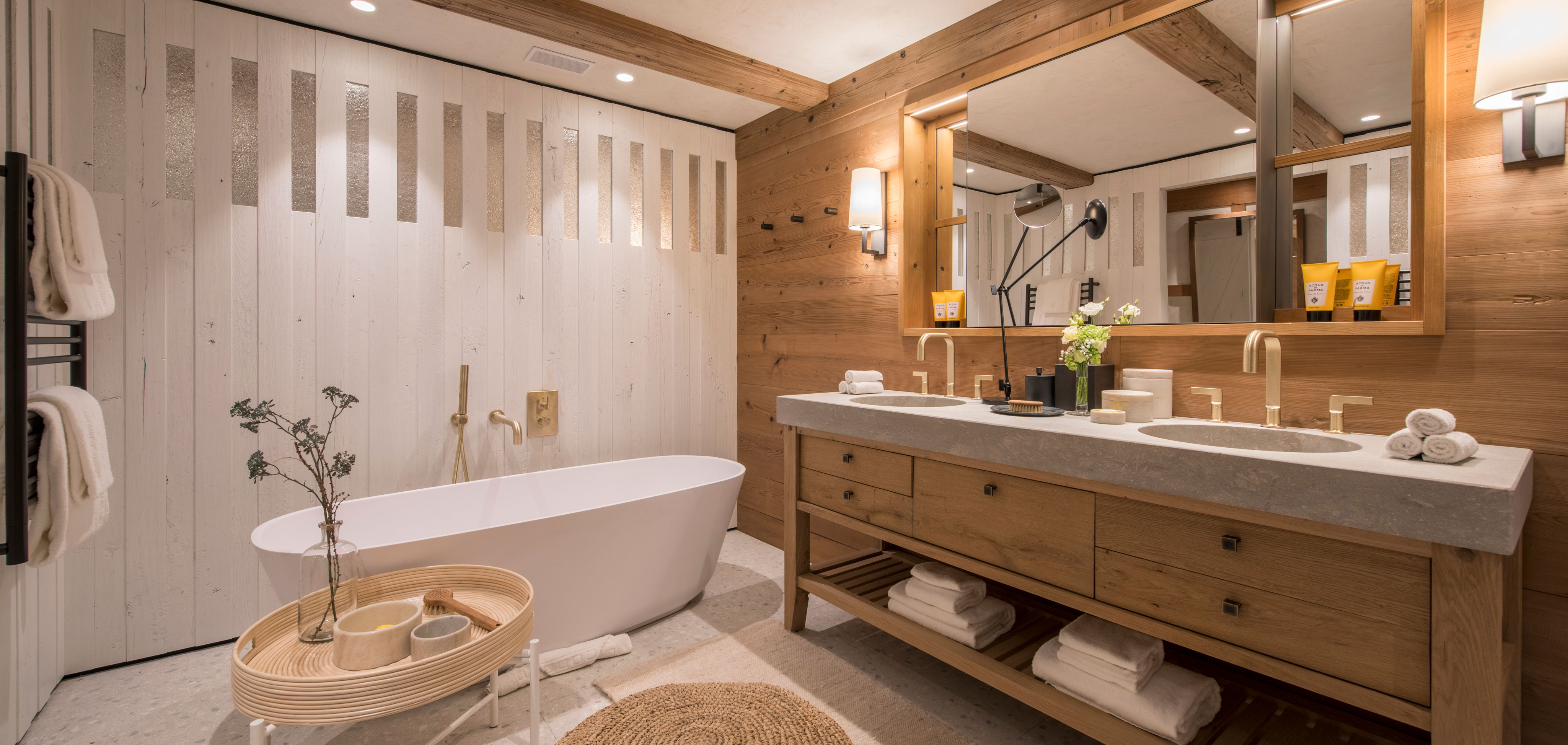 luxury_ski_chalet_denali_zermatt_oxford_ski_luxury_ski_bathroom.jpg