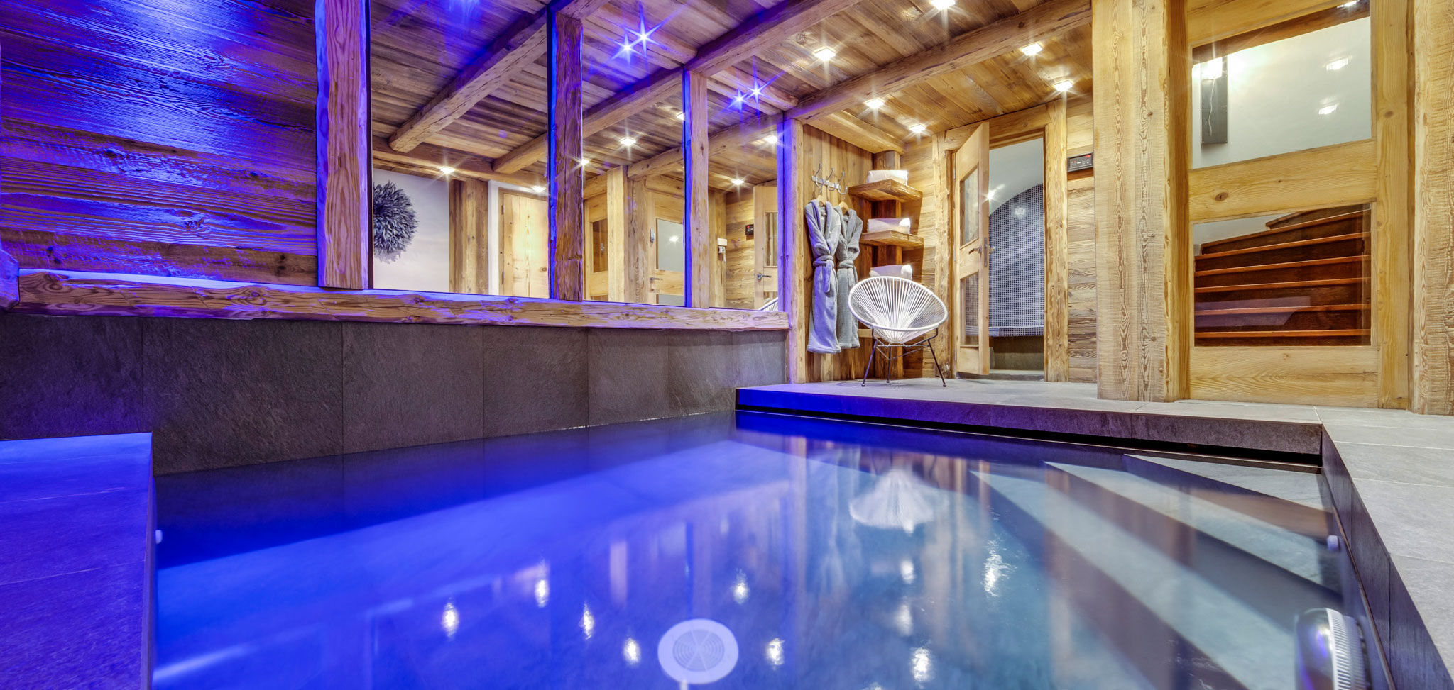 Chalet_Vieux_Pont_oxford_ski_luxury_ski_Pool.jpg