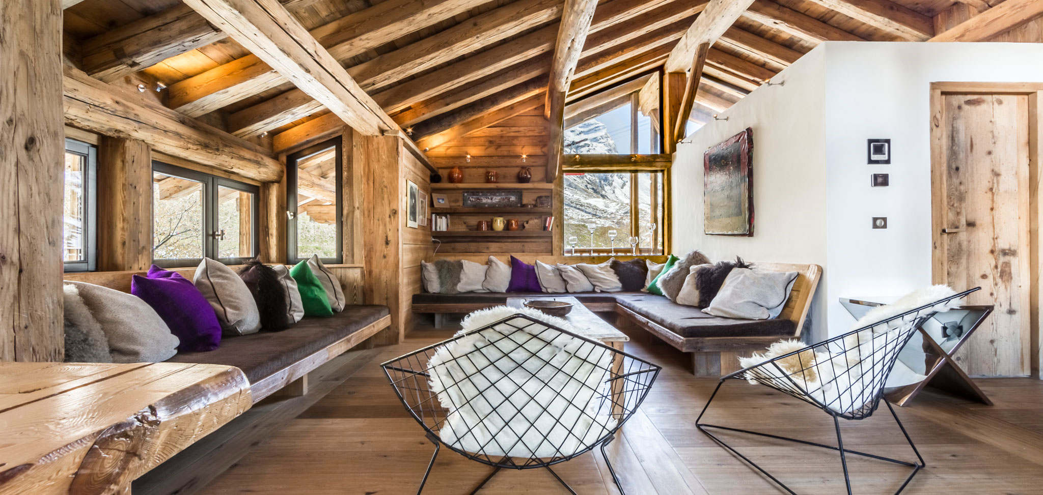 Chalet_Vieux_Pont_oxford_ski_luxury_ski_Lounge2.jpg