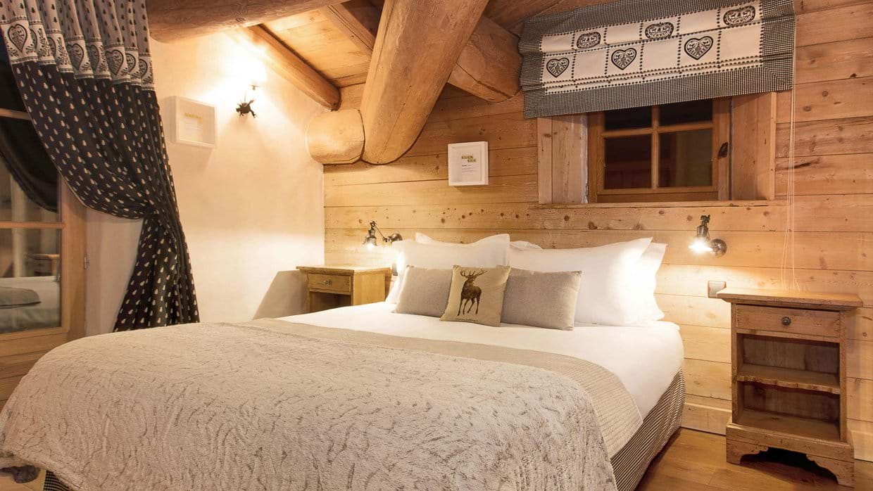 chalet_arosa_oxford_ski_luxury_ski_bedroom2.jpg