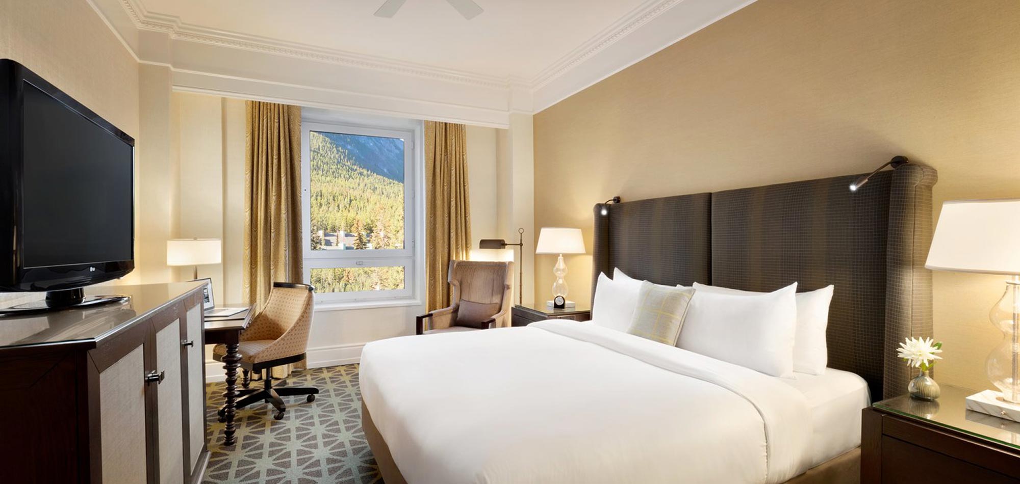 The-Fairmont-Banff-Springs---Fairmont-Room.jpg