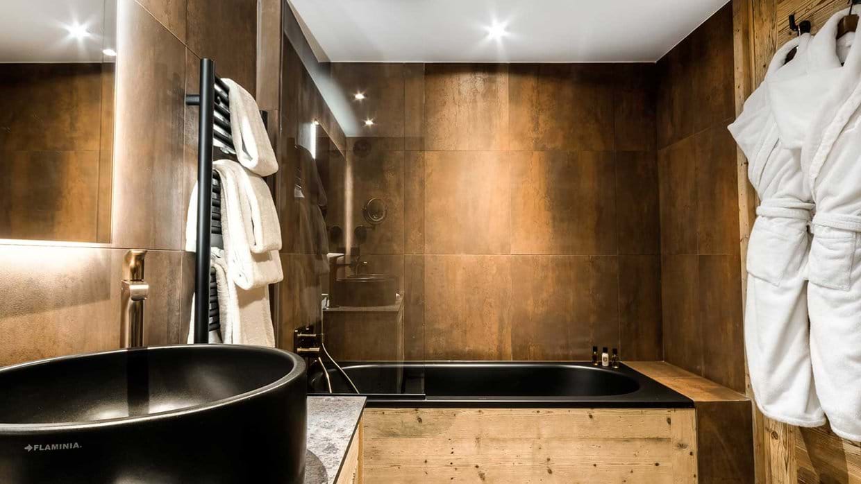 la_sivoliere_courchevel_1850_bathroom.jpg