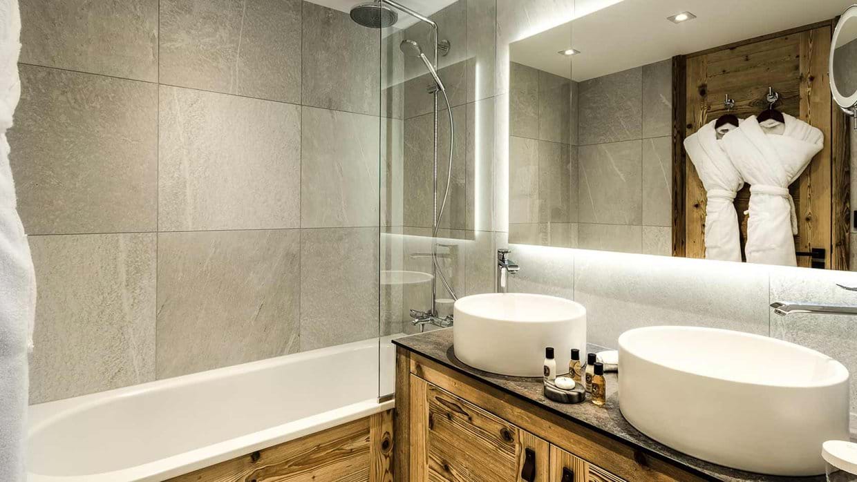 la_sivoliere_courchevel_1850_bathroom_2.jpg