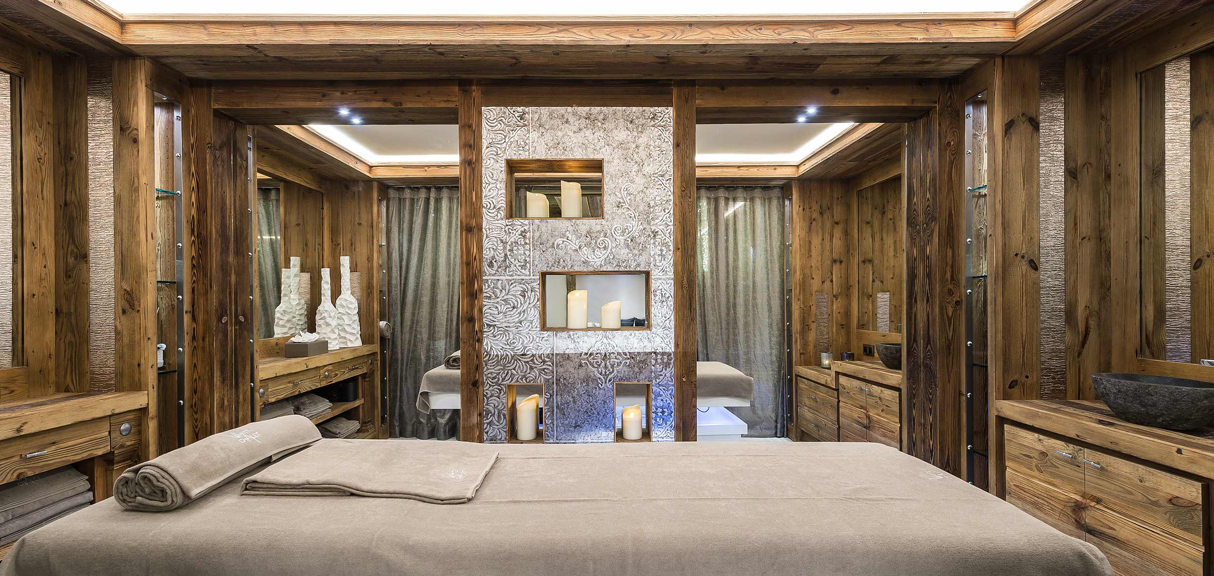The_White_Chalet_Courchevel_Le Praz_Spa_img.jpg