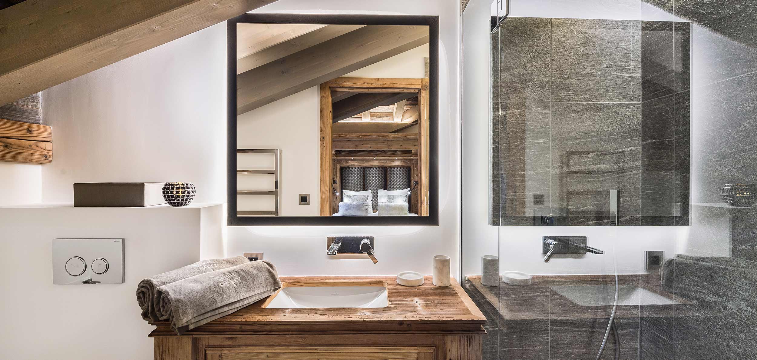 The_White_Chalet_Courchevel_Le Praz_Bathroom_img.jpg