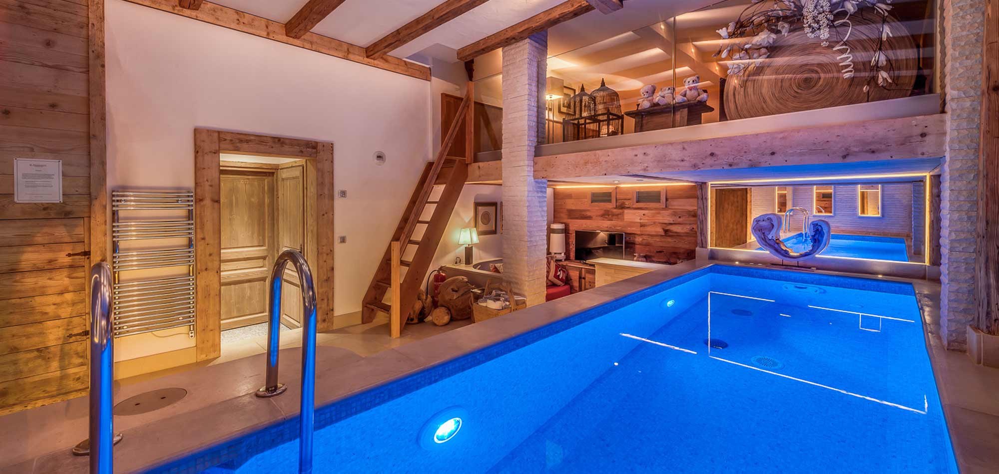 chalet_namaste_courchevel_1850_Swimming_Pool_img.jpg
