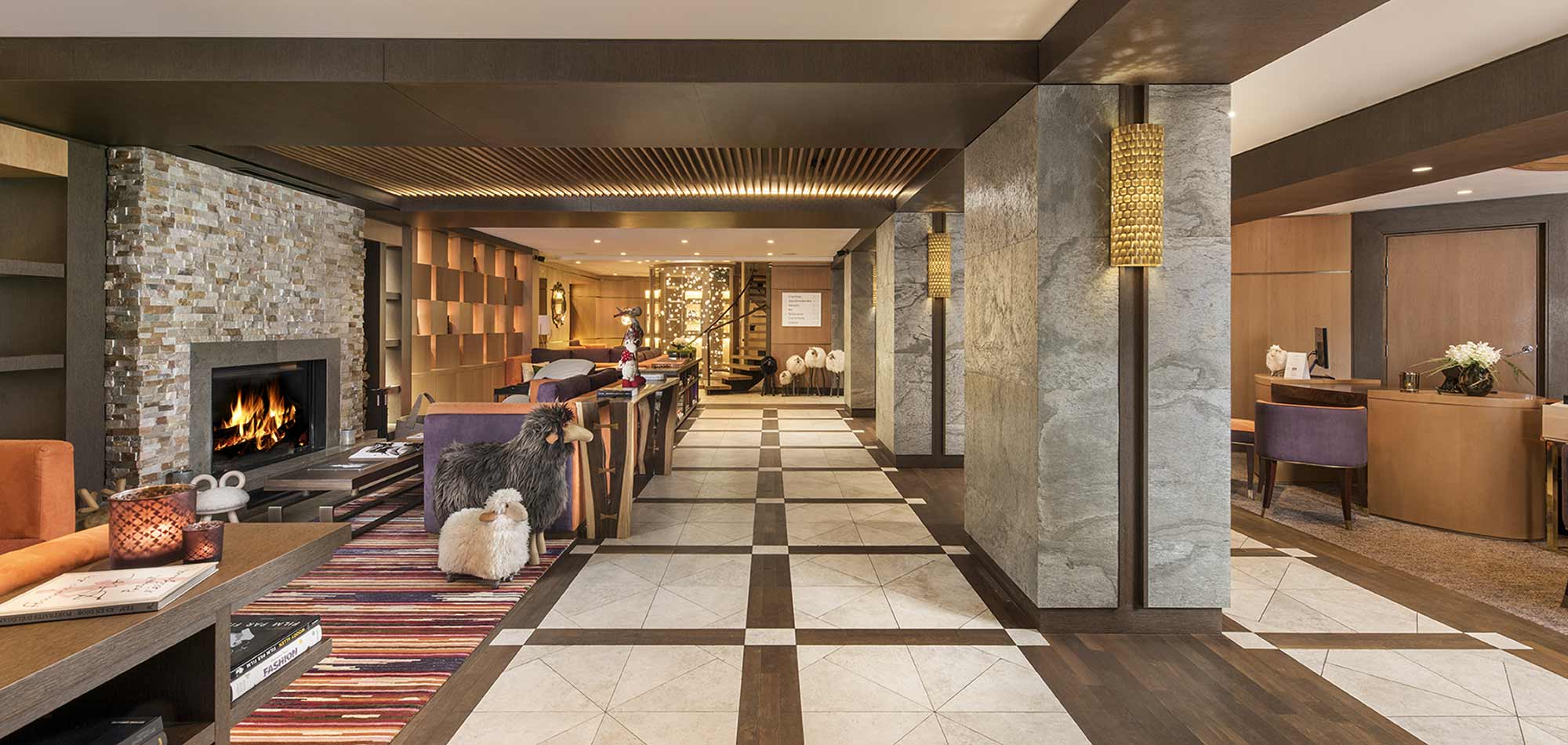 luxury-ski-hotel-courchevel-barriere-les-neiges-oxford-ski-Lobby
