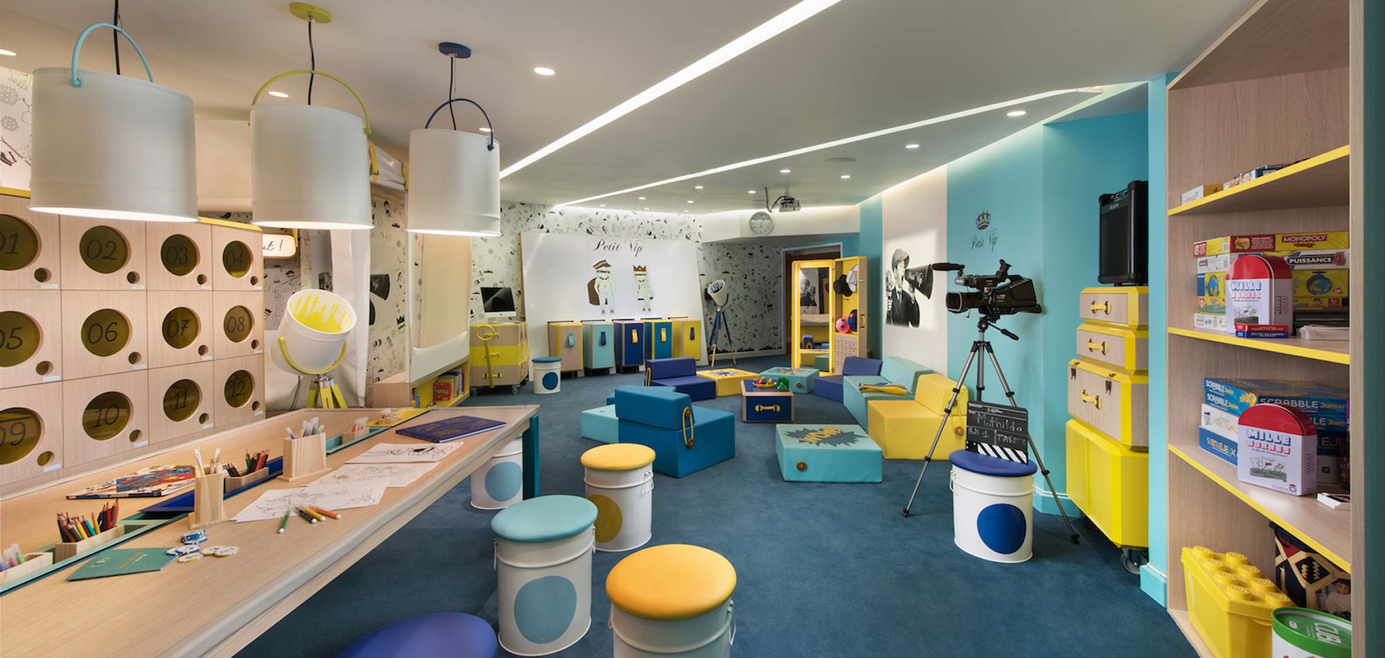 luxury-ski-hotel-courchevel-barriere-les-neiges-oxford-ski-kids-club