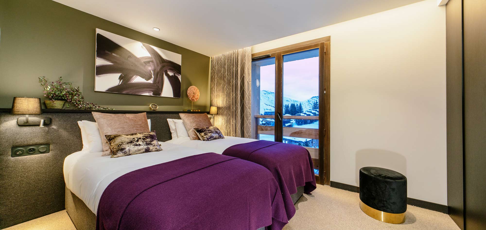 chalet_sakami_avoriaz_oxford_ski_bedroom2.jpg