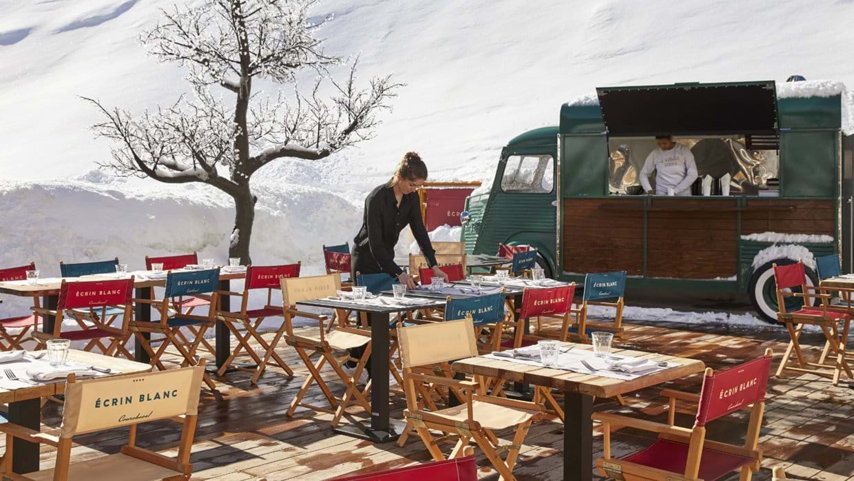 hotel_ecrin_blanc_courchevel_1550_terrace_img.jpg