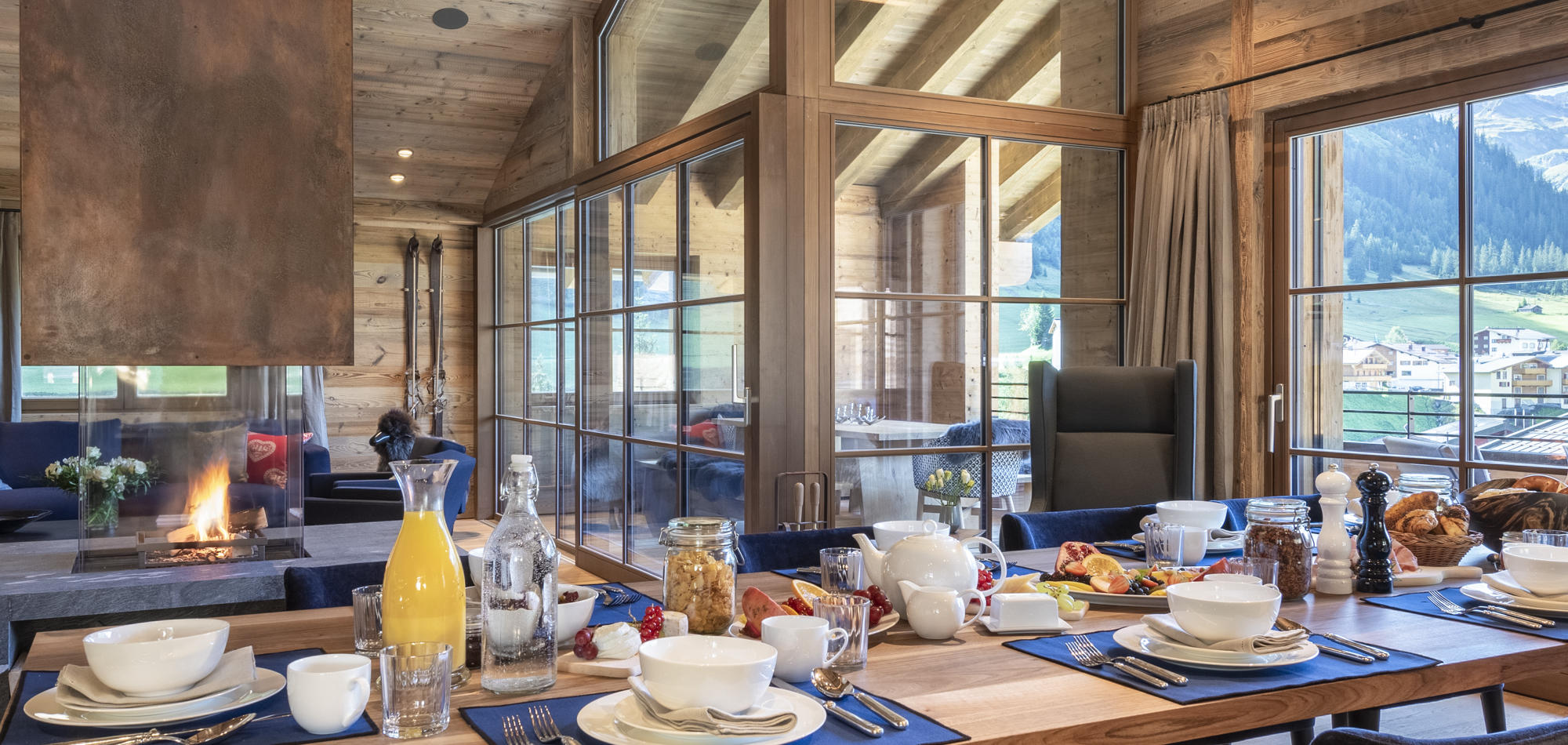 chalech_S_lech_luxury_ski_chalet_oxford_ski_ living8.jpg