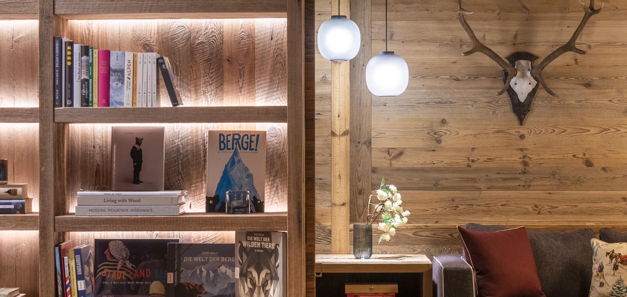 chalech_S_lech_luxury_ski_chalet_oxford_ski_ living3.jpg