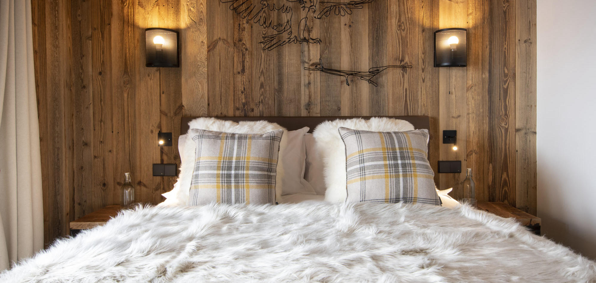 Grand_pre_2_Val_disere_Luxury_Chalet_OXford_Ski_Bedroom_3.jpg