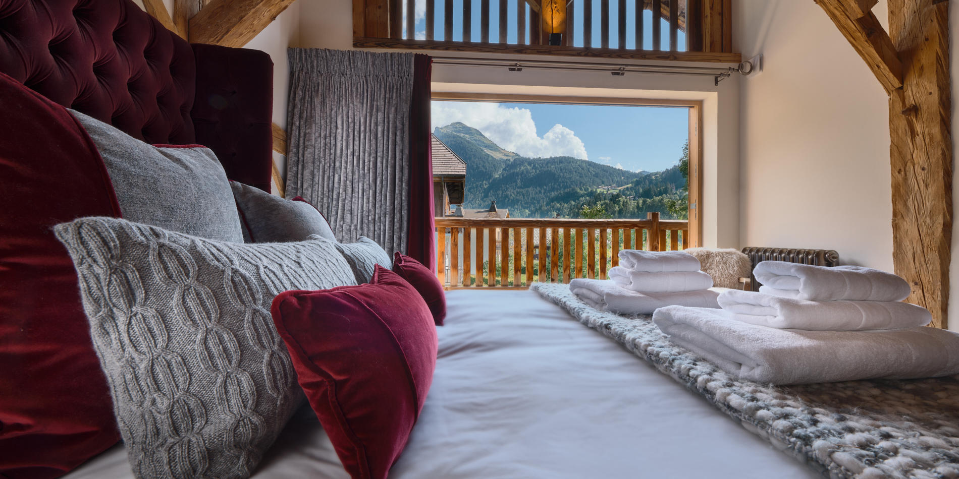 chalet_old_macaroni_morzine_luxury_chalet_oxford_ski_bed_linen.jpg