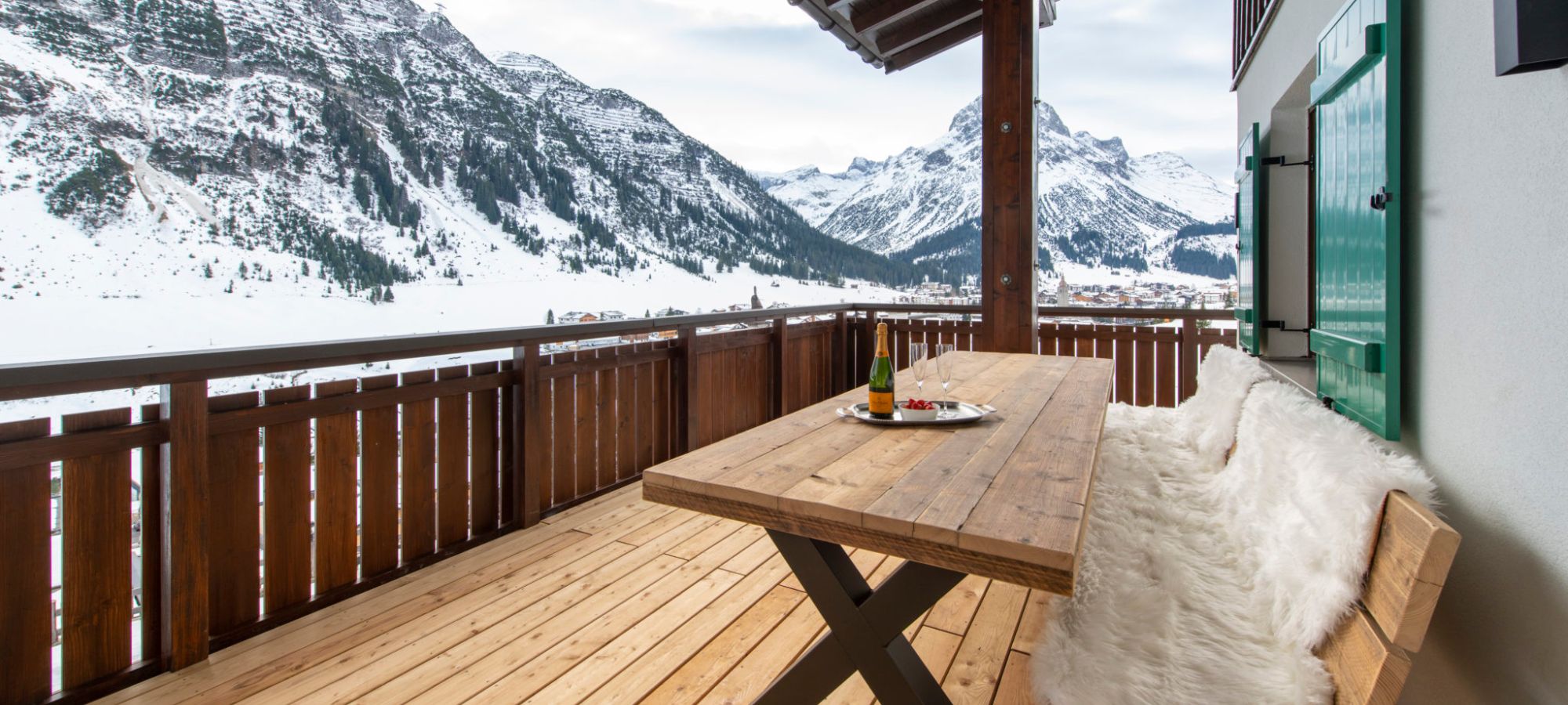 bhlhof_penthouse_lech_oxford_ski_luxury_terrace2.jpg