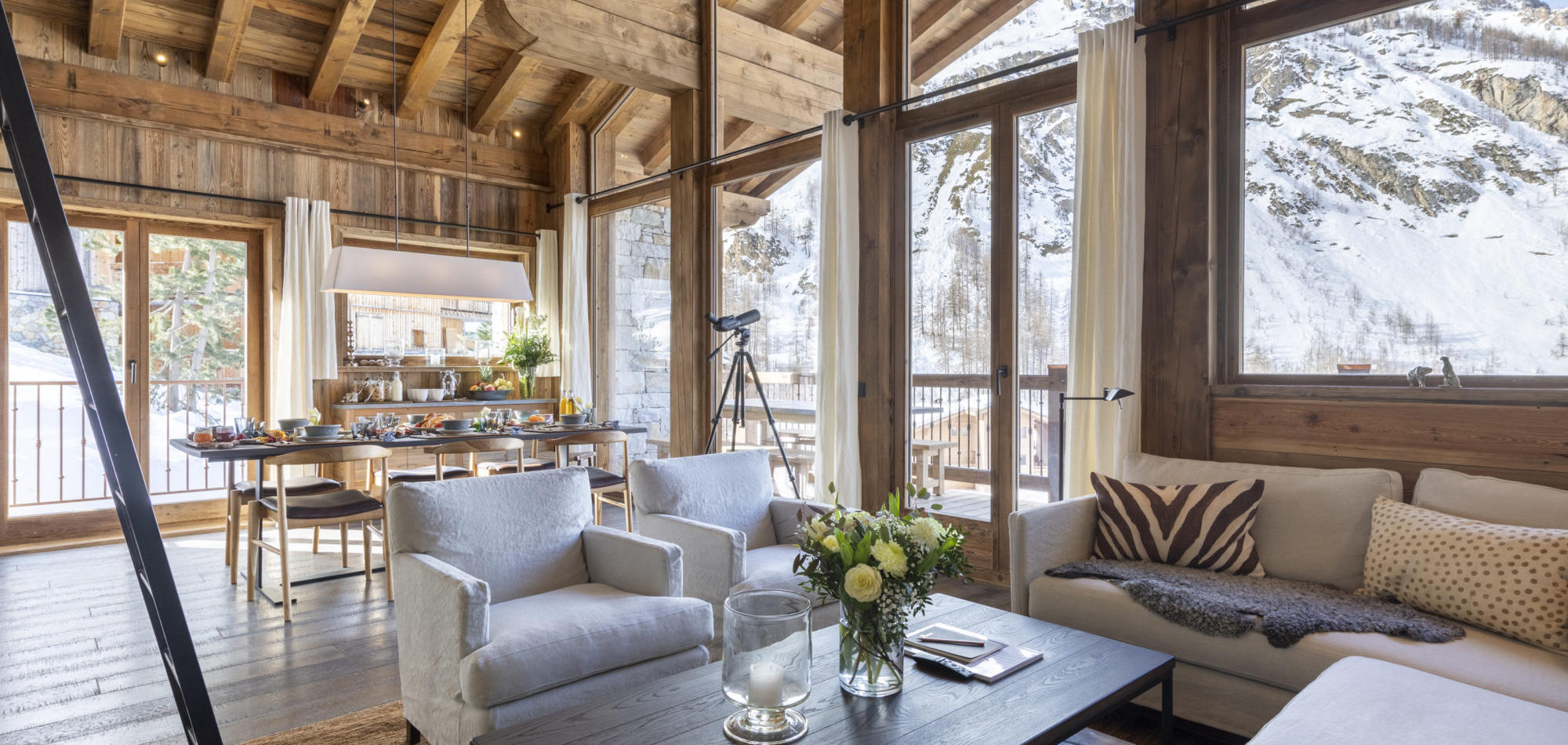 Grand_pre_4_Val_disere_Oxford_Ski_Living_room_2.jpg