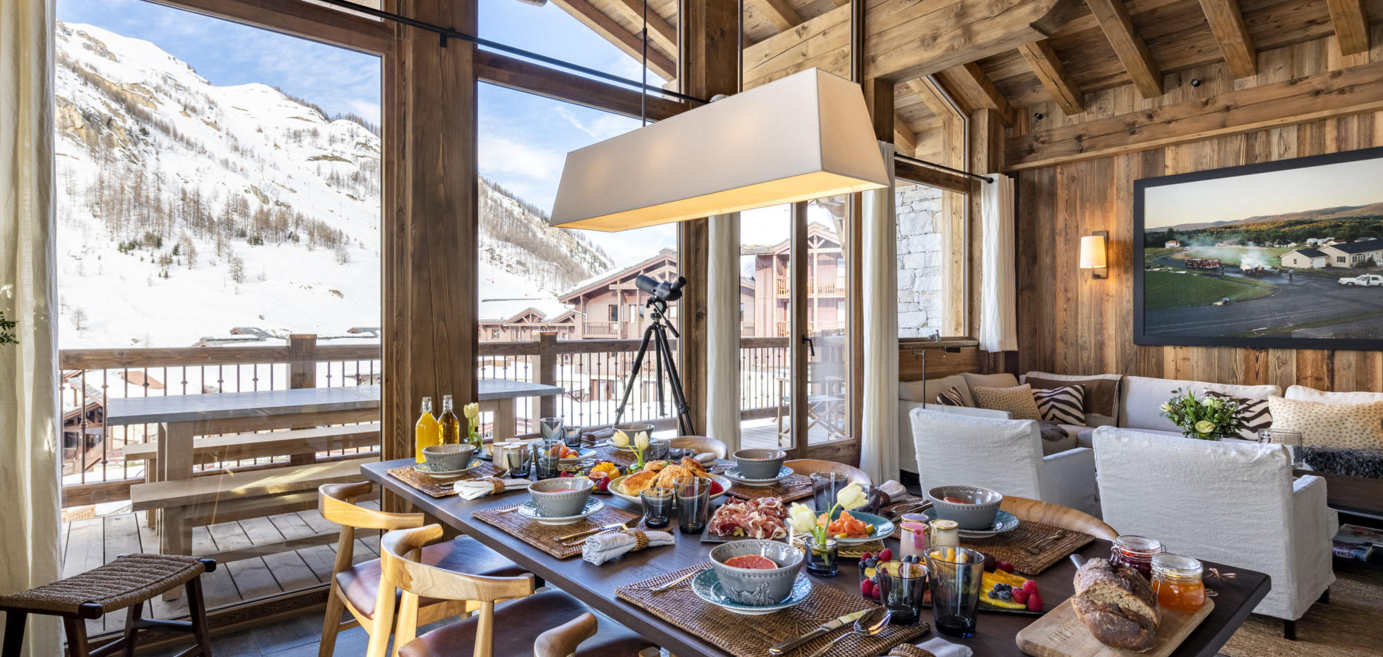Grand_pre_4_Val_disere_Oxford_Ski_Dining.jpg