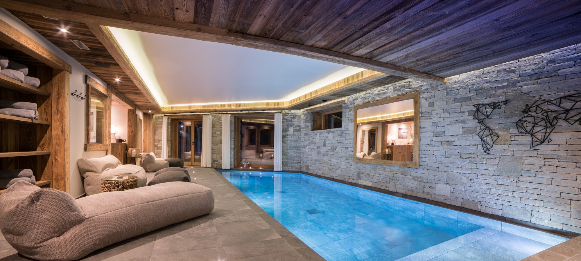 chalet_o_valala_val_disere_oxford_ski_pool.jpg