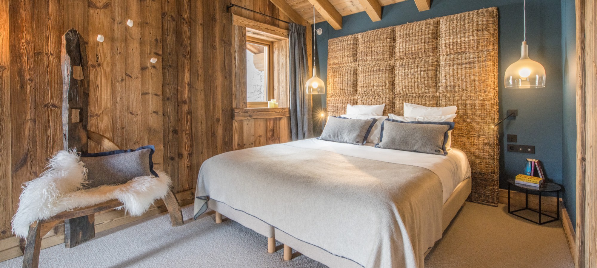 chalet_o_valala_val_disere_oxford_ski_bedroom6.jpg