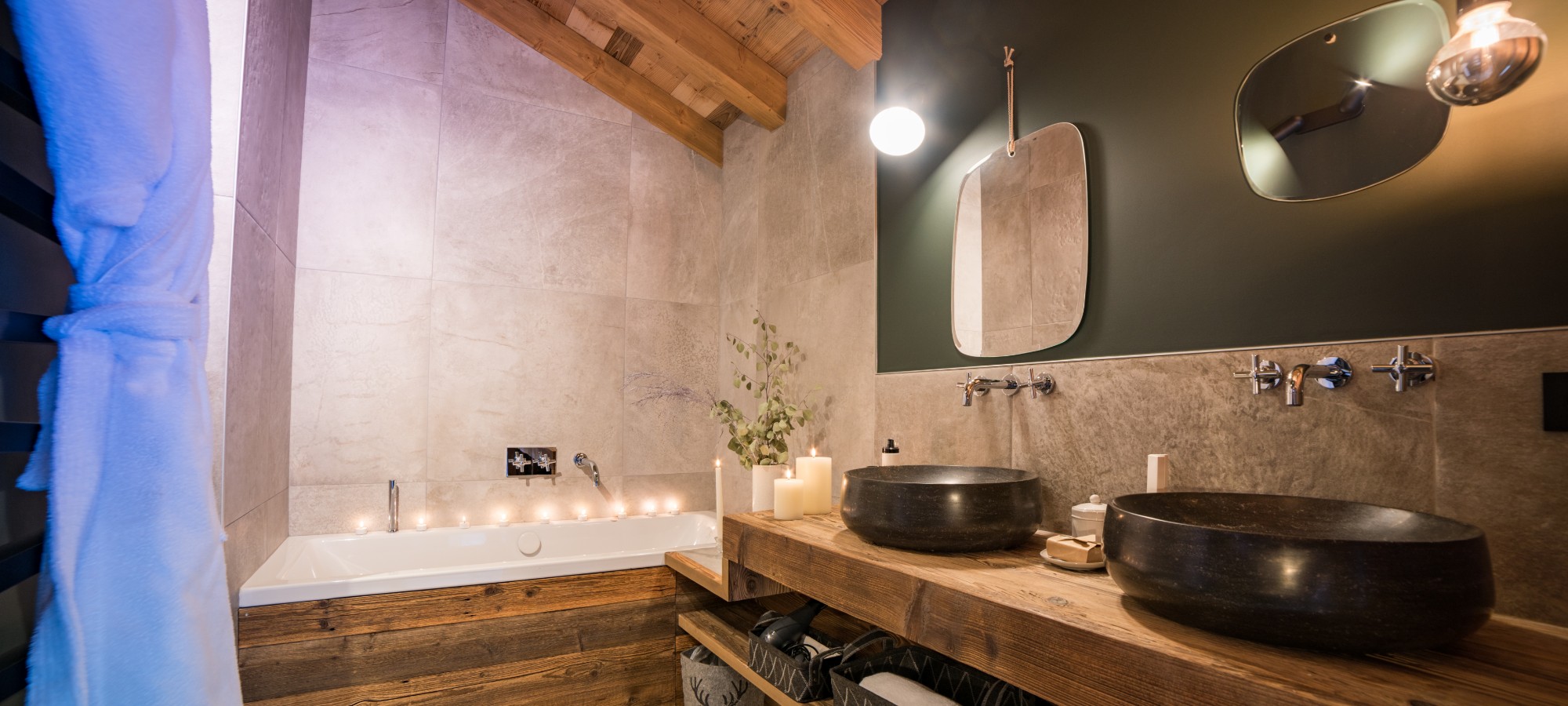 chalet_o_valala_val_disere_oxford_ski_bathroom5.jpg
