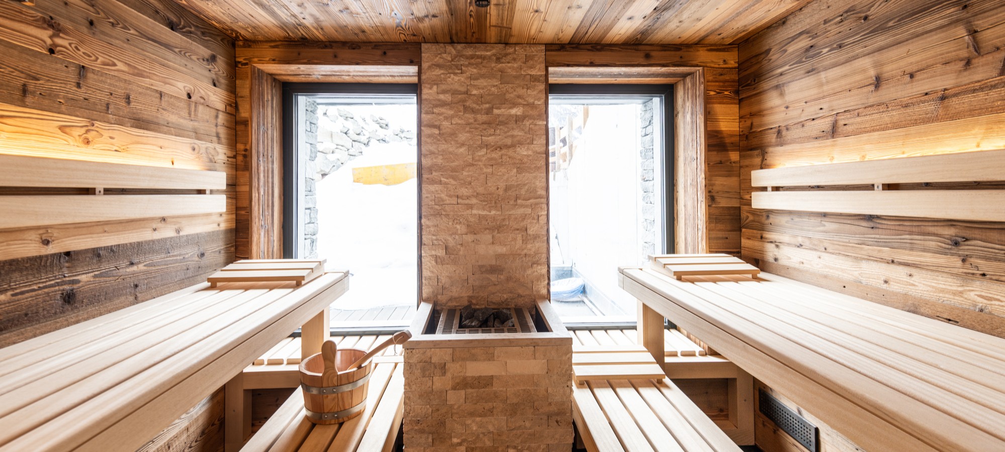 chalet_tufta_findelbach_zermatt_oxford_ski_luxury_chalet_sauna.jpg