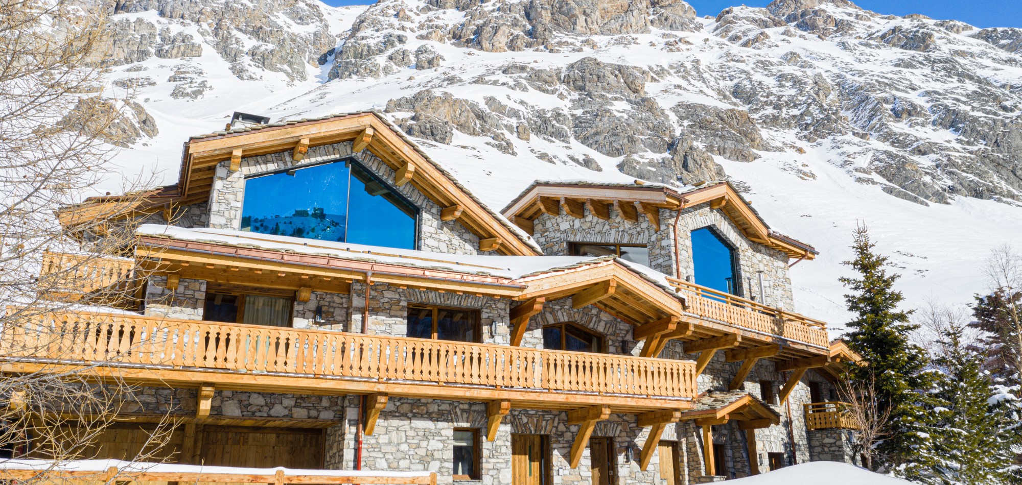 Chalet_Orca_Val_DIsere_Oxford_Ski_Luxury_Chalet_Outside.jpg