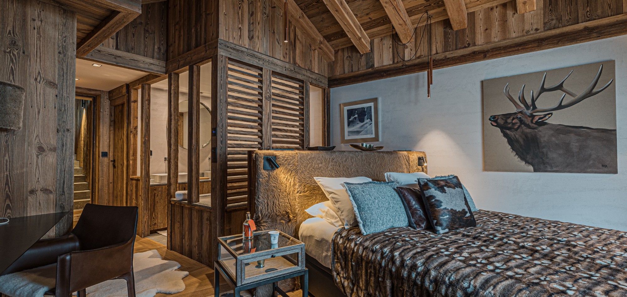 Chalet_Orca_Val_DIsere_Oxford_Ski_Luxury_Chalet_Bedroom_1.jpg