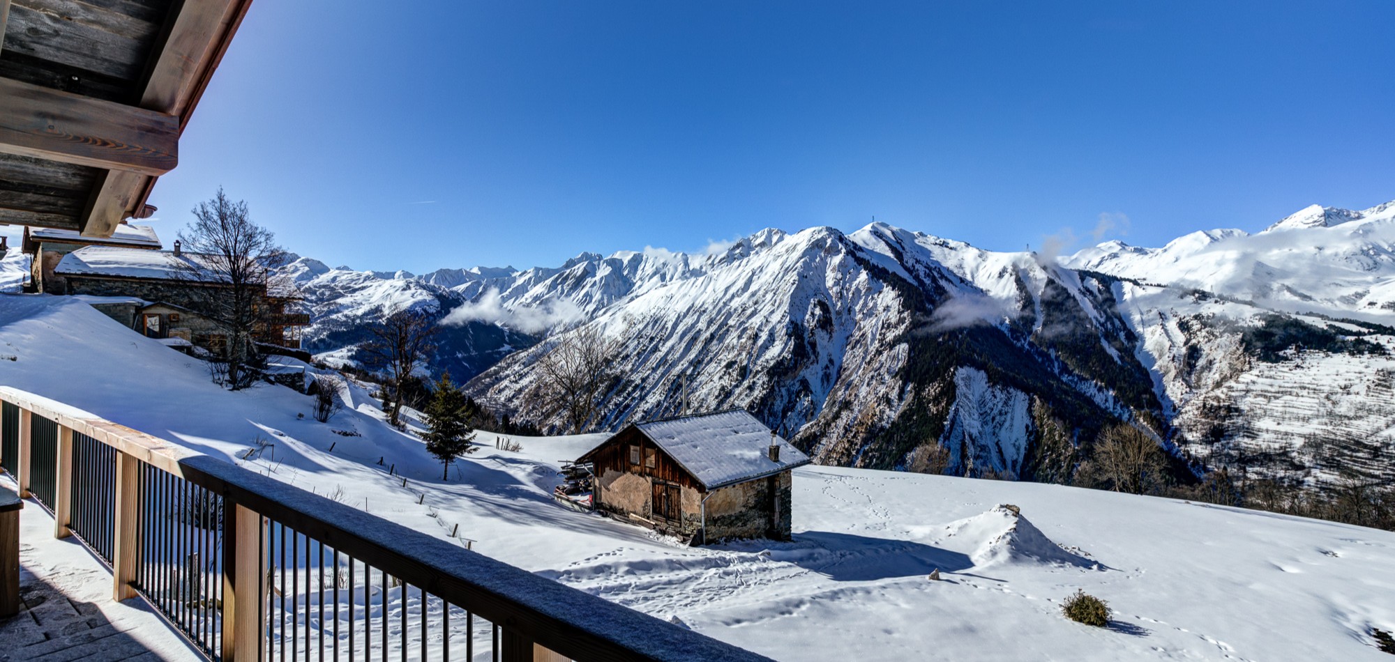 Chalet_Martinel_St_Martin_Oxford_Ski_Luxury_Chalet_View.jpg