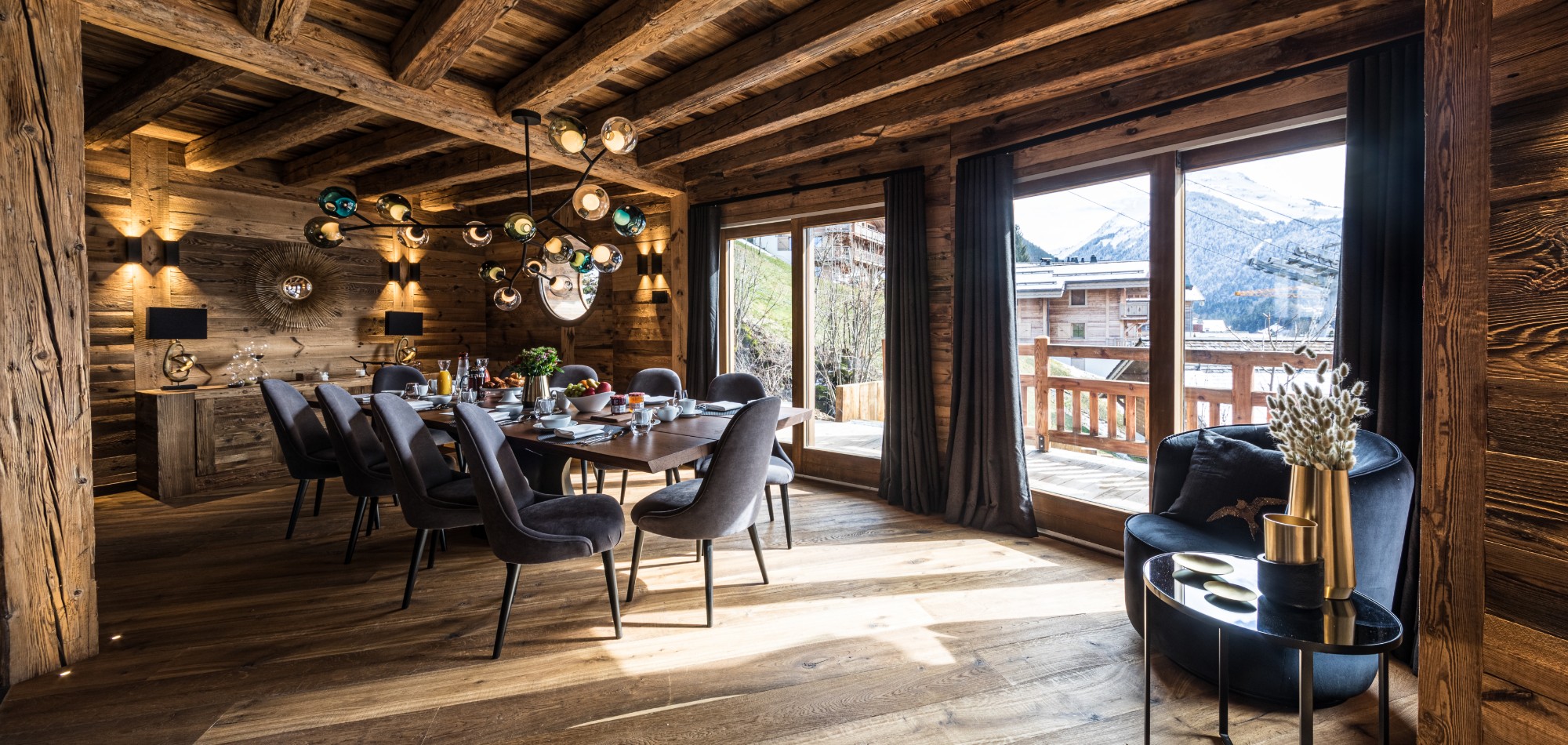 Zems_Lodge_Morzine_Oxford_Ski_Luxury_Chalet_Dining_Area.jpg