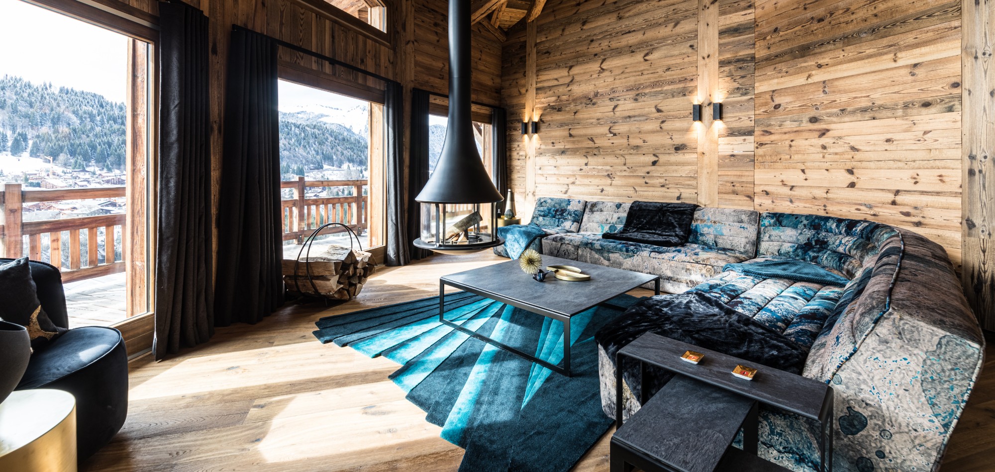 Zems_Lodge_Morzine_Oxford_Ski_Luxury_Chalet_Living_Room.jpg