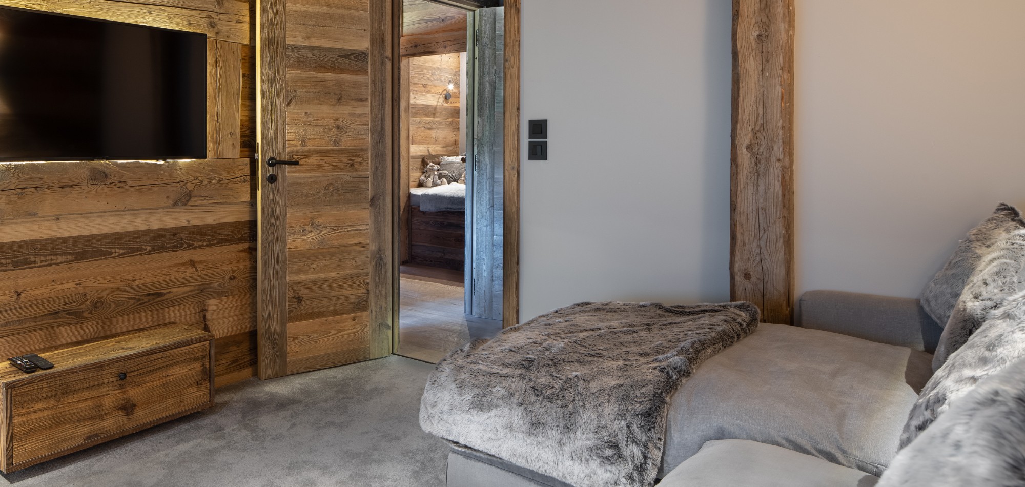 Ferme_du_Rys_Chatel_Oxford_Ski_Luxury_Chalet_Snug.jpg