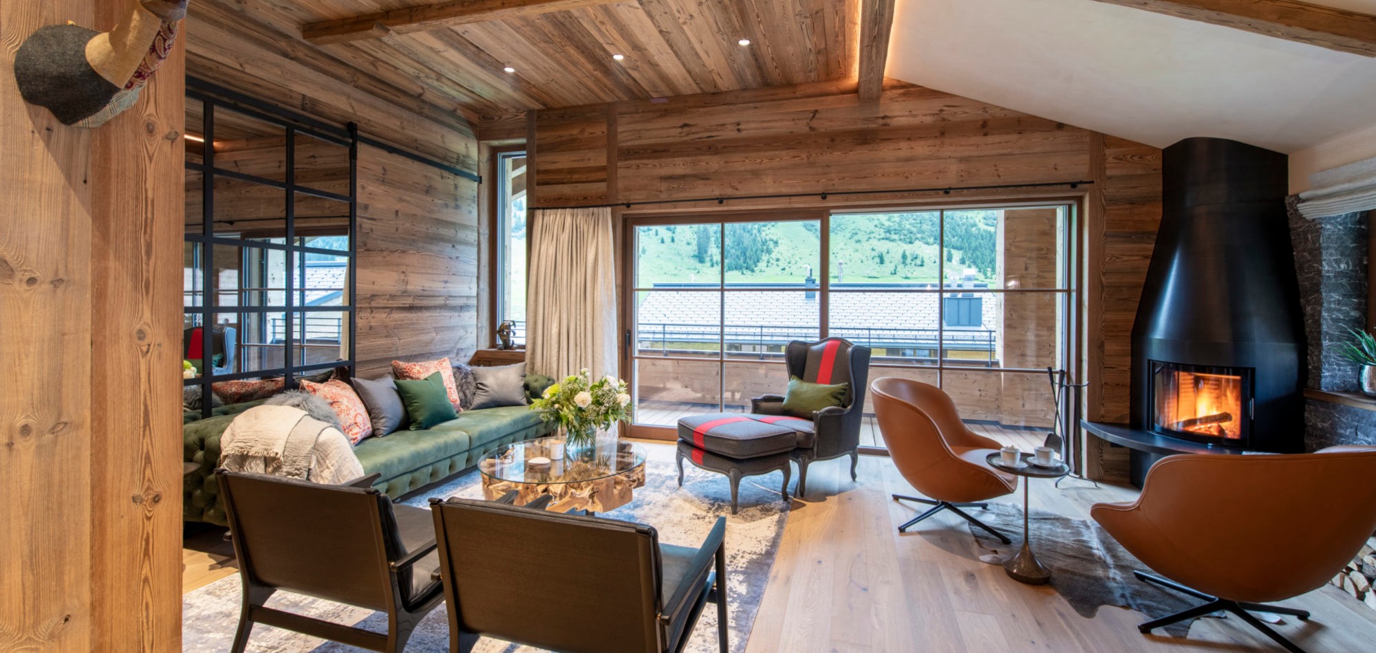 chalet_chalech_4_lech_oxford_ski_company_luxury_chalet_living_room3.jpg