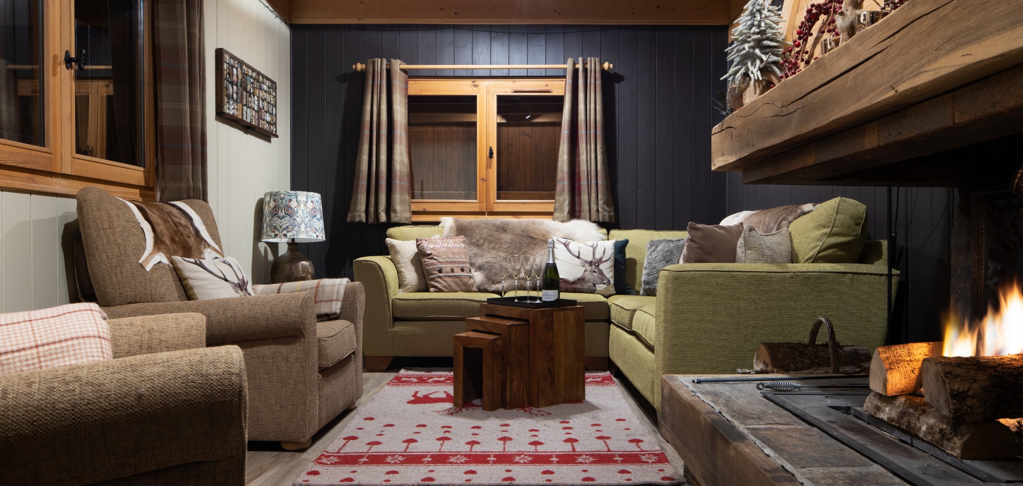 Chalet_Fleurie_Oxford_Ski_Luxury_Chalet_Lounge.jpg