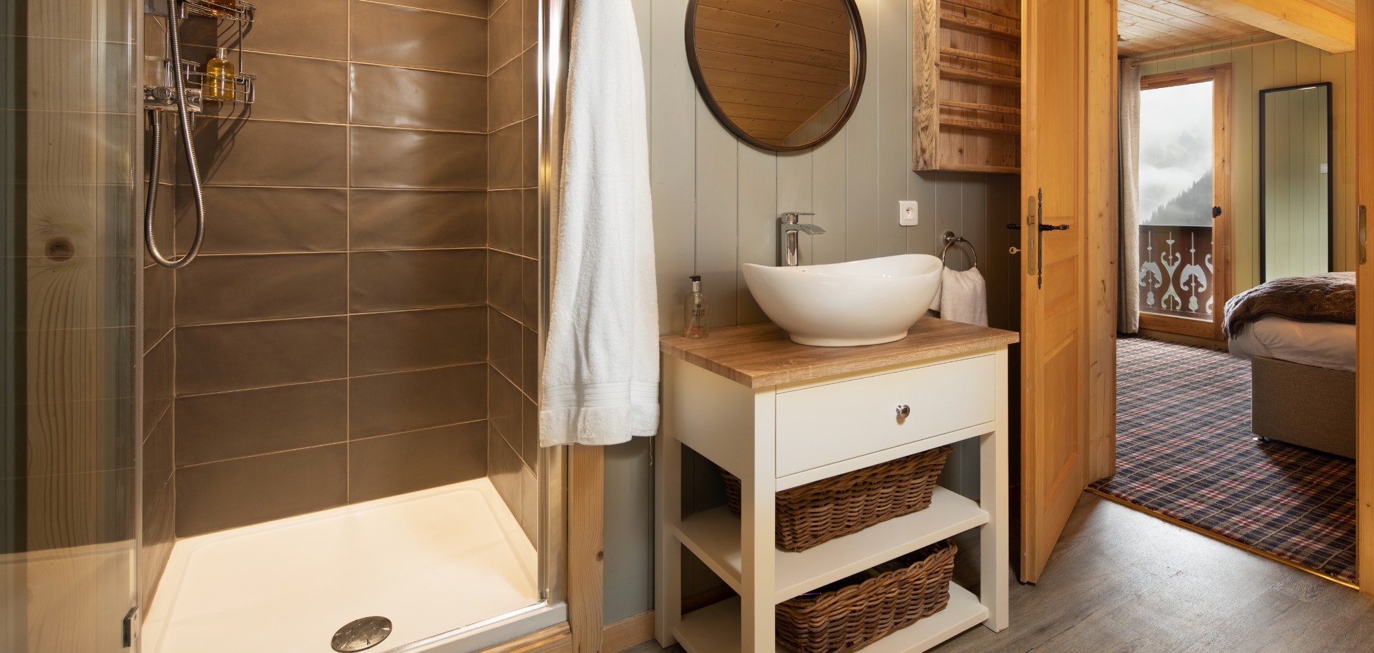 Chalet_Fleurie_Oxford_Ski_Luxury_Chalet_Bathroom.jpg