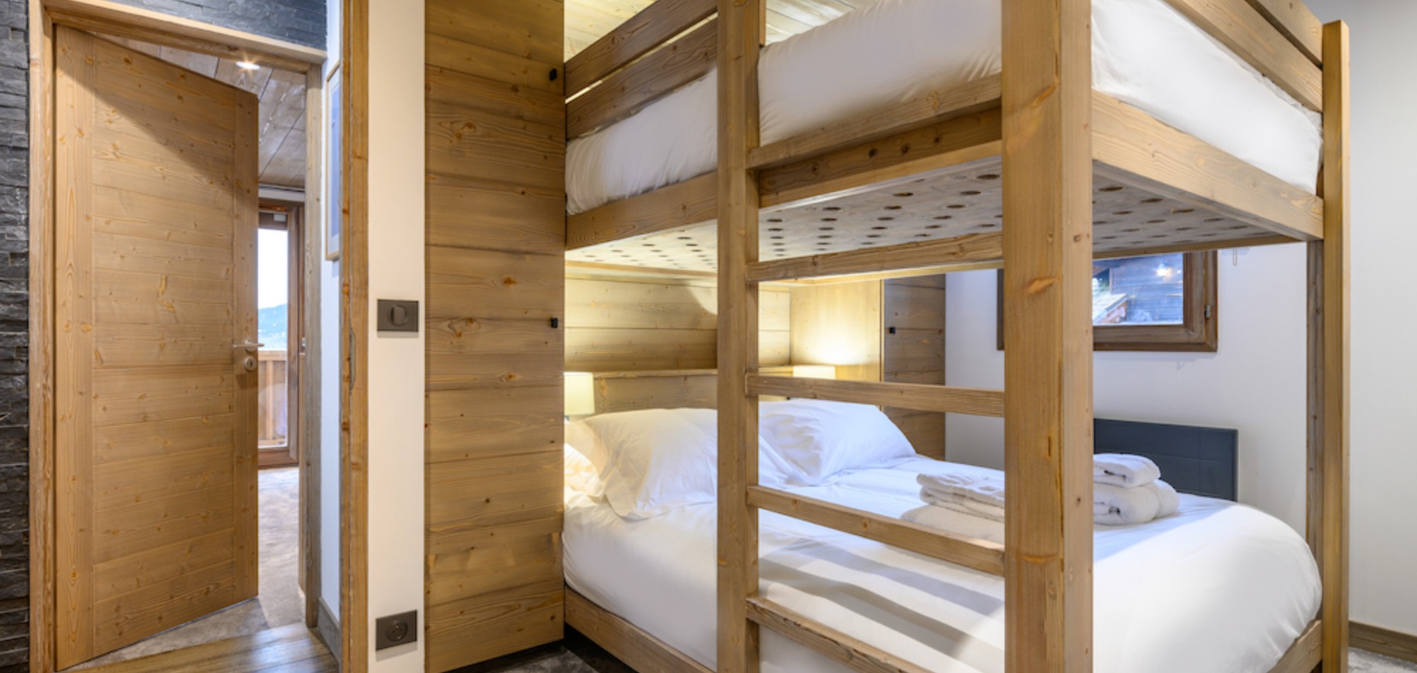 Mon_Pere_La_Tania_Oxford_Ski_Luxury_Chalet_Double_Bunk.jpg