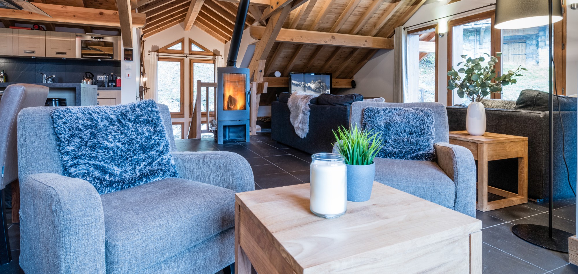 Herisson_La_Tania_Oxford_Ski_Luxury_Chalet_Living_2.jpg