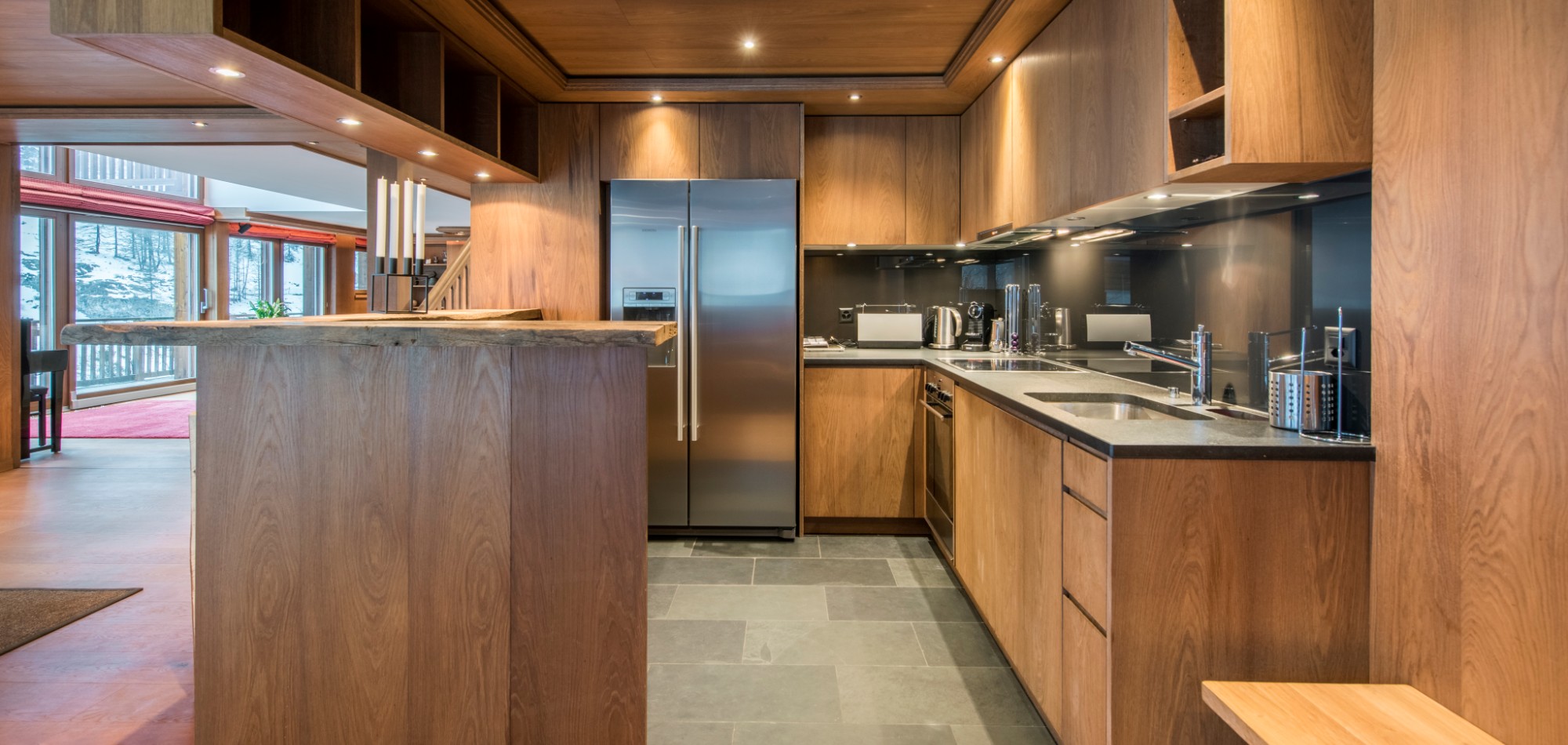 Haus_Leytron_Zermatt_Oxford_Ski_Luxury_Chalet_Kitchen.jpg