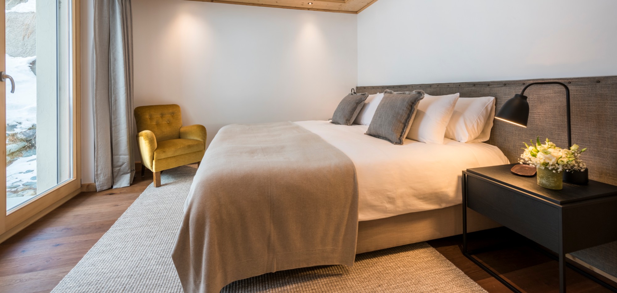 Haus_Leytron_Zermatt_Oxford_Ski_Luxury_Chalet_Bedroom_3.jpg