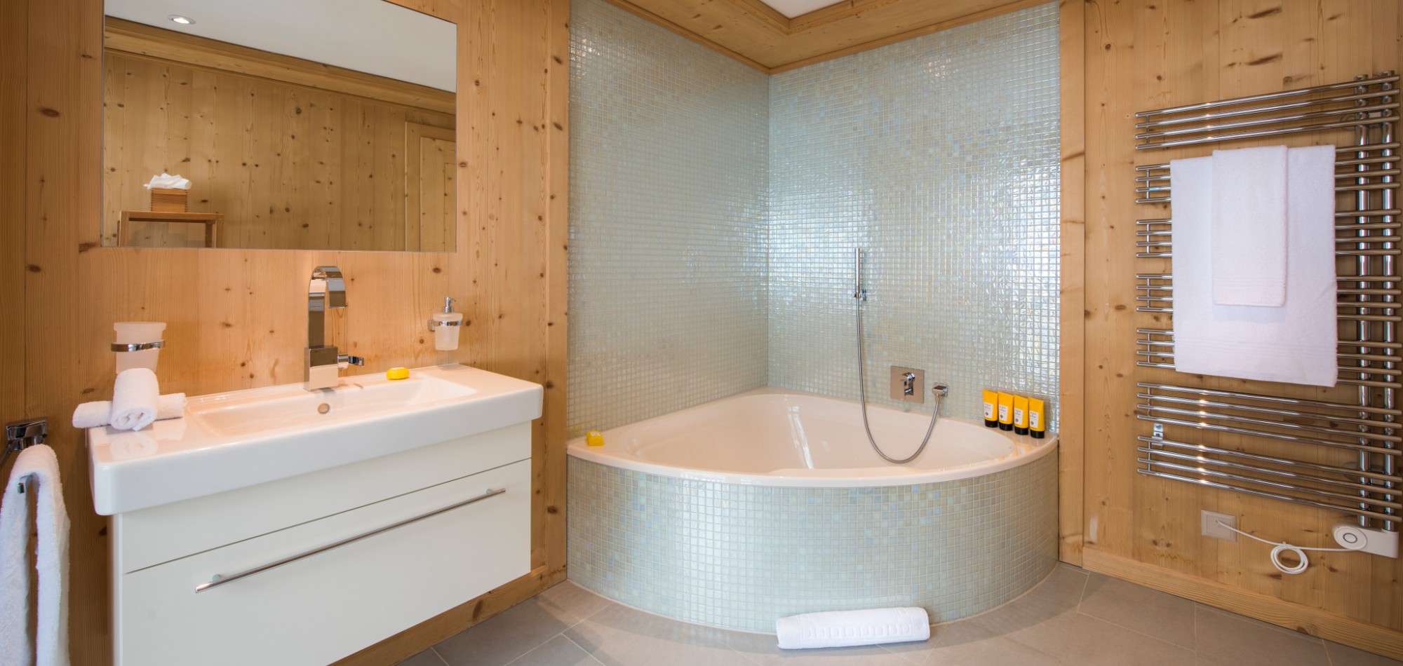 Haus_Leytron_Zermatt_Oxford_Ski_Luxury_Chalet_Bathroom.jpg