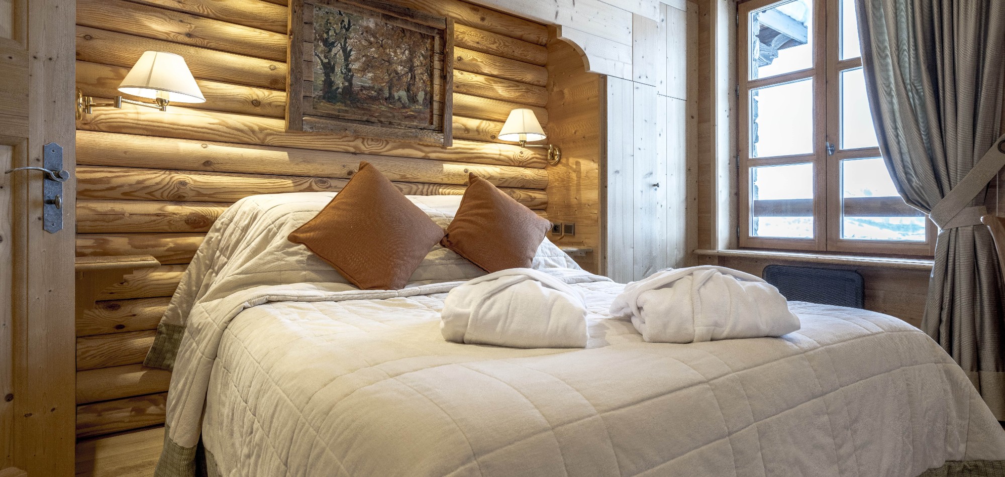 DSC05390-min compressed.jpg