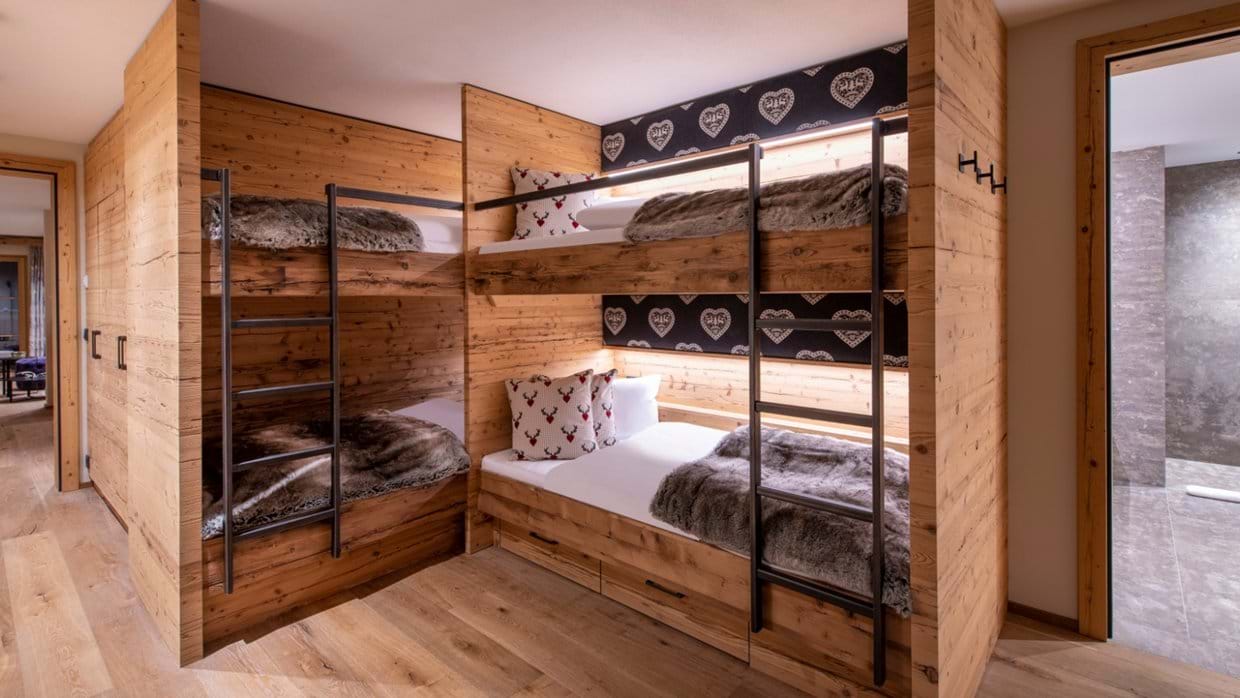 Brunnenhof_9_Lech_Oxford_Ski_Luxury_Chalet_Bunk_room.jpg
