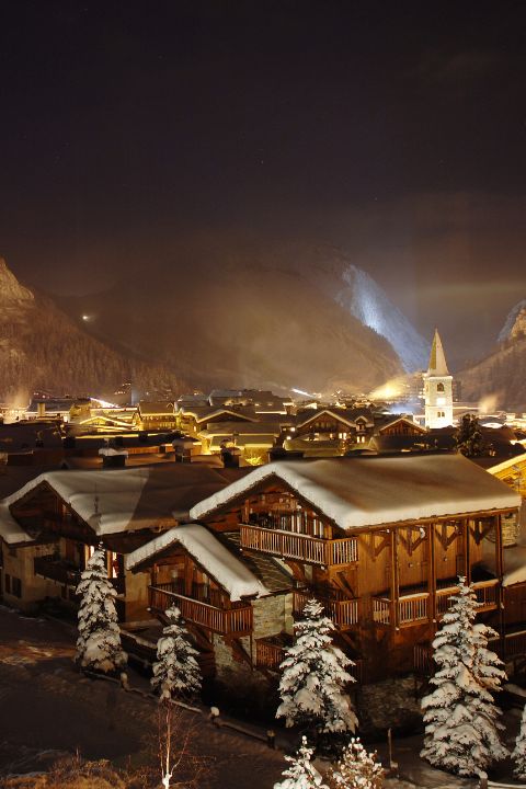 Luxury Ski Chalets and Hotels in Val d'Isere