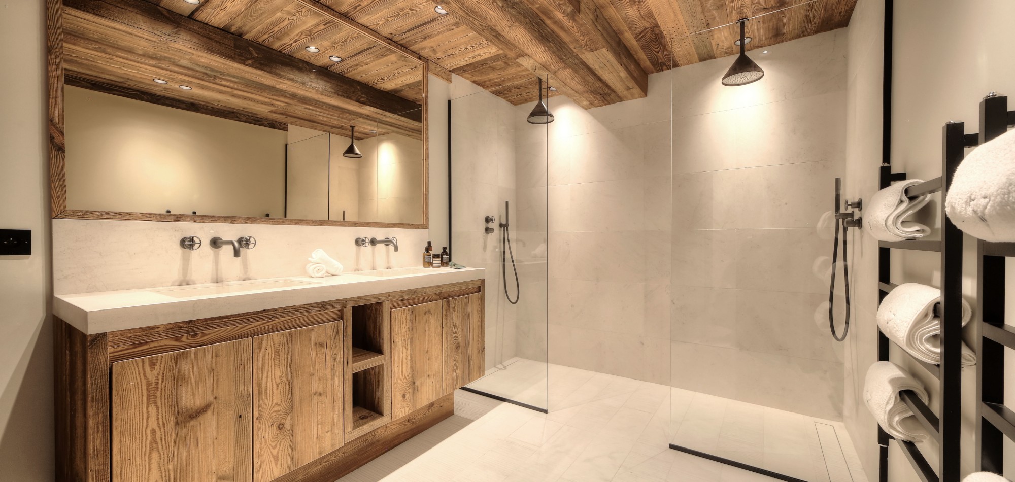chalet_hirvi_luxury_oxford_ski_bathroom_4.jpg
