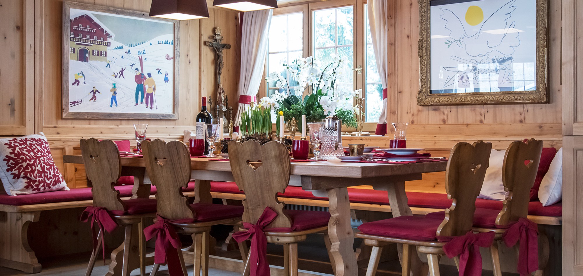 chalet_maldeghem_klosters_oxford_ski_luxury_chalets_dining2.jpg