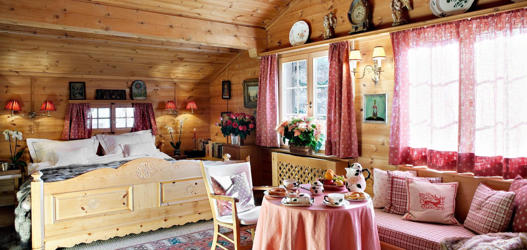 chalet_maldeghem_klosters_oxford_ski_luxury_chalets_bedroom5.jpg